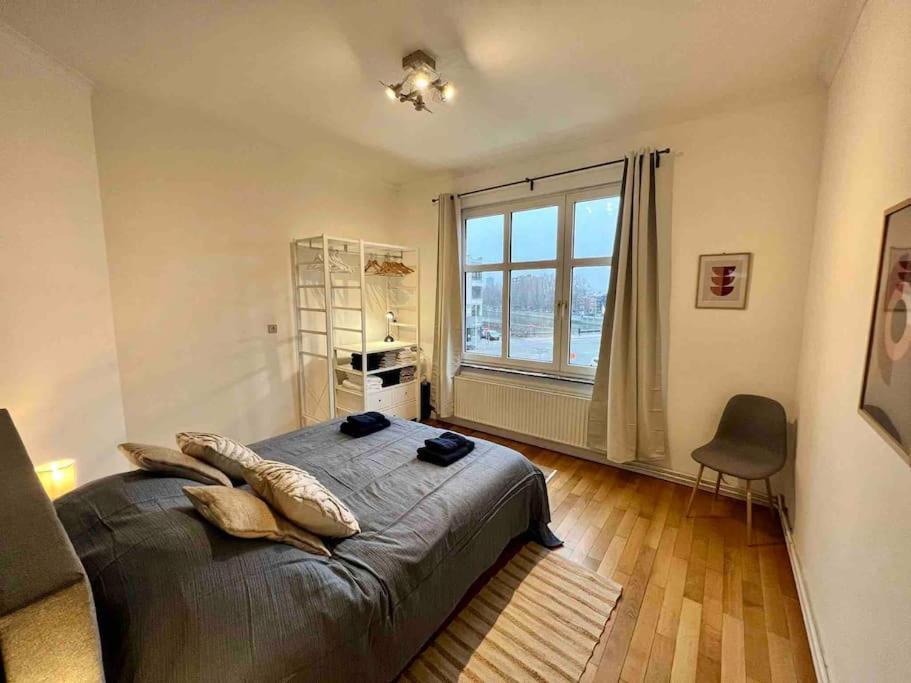 Bellevue - Grand Appartement Pour 5 Sur Les Quais De La Meuse リエージュ エクステリア 写真