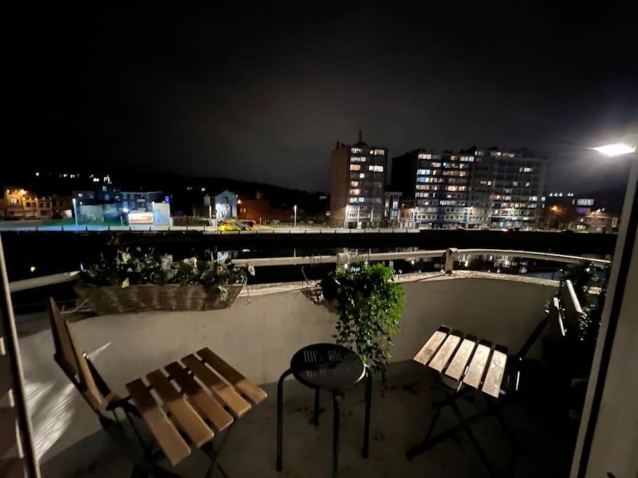 Bellevue - Grand Appartement Pour 5 Sur Les Quais De La Meuse リエージュ エクステリア 写真